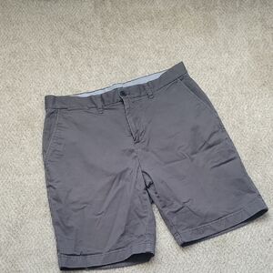 Tommy Hilfiger Chino Shorts Size 32